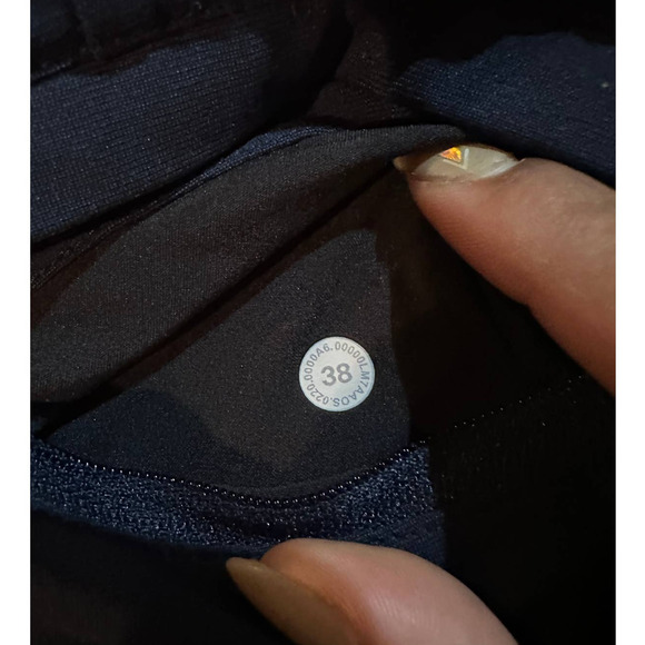 Lululemon Commission Dress shorts - Picture 3 of 8